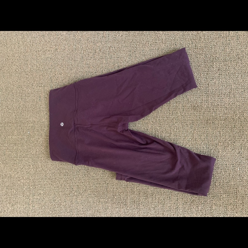 Used Original Lululemon Wunder Under leggings